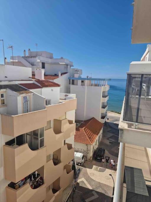 Modern Apartment Beach View Armação de Pêra Buitenkant foto