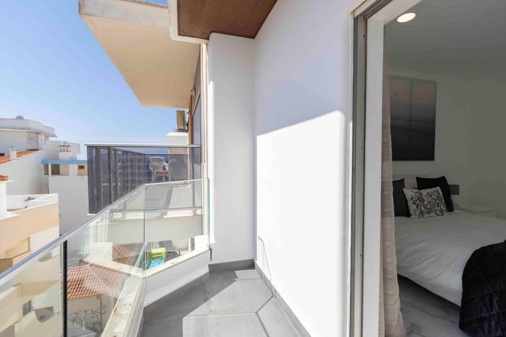 Modern Apartment Beach View Armação de Pêra Buitenkant foto