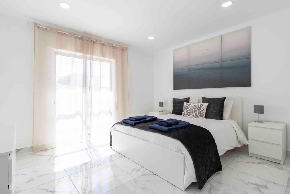 Modern Apartment Beach View Armação de Pêra Buitenkant foto